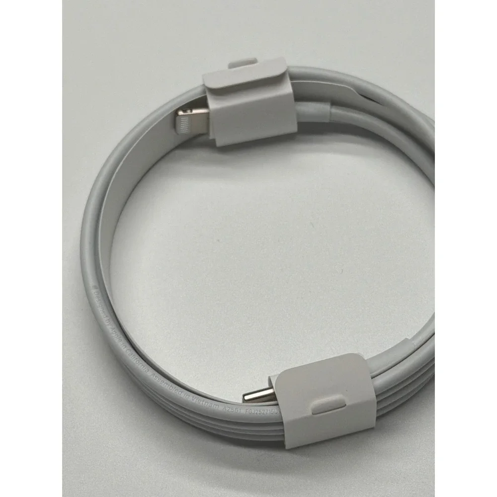 Apple USB C to Lightning Cable 3ft White OEM Genuine For iPhone iPad‎